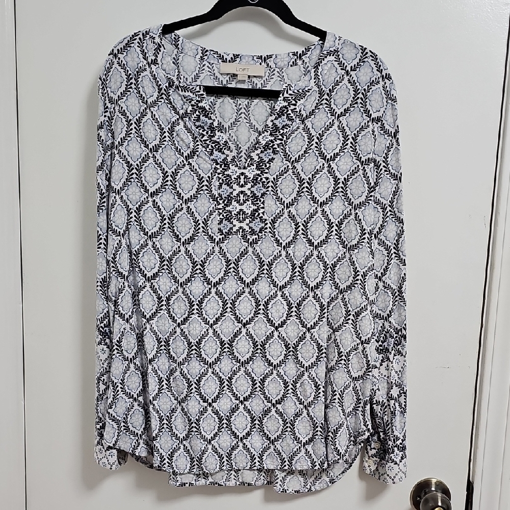 LOFT Monochrome Geometric Blouse